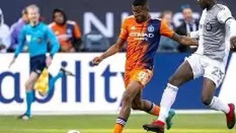 揭秘国米传奇阵容：罗纳尔多领衔，马特乌斯、萨内蒂共铸辉煌十一人梦之队！